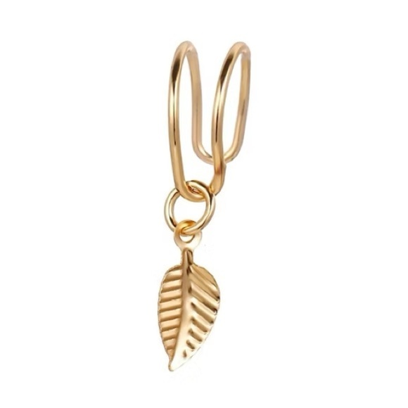 Ear Cuff Leaf Charm earring (single)
(New) - Picture 2 of 3